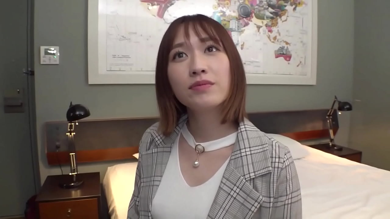 被写体モデルの巨乳JDとハメ撮り汗だく中出しセックス