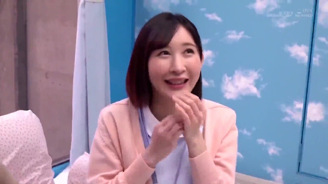 巨乳看護師が童貞ちんぽをパイズリ授乳手コキ中出しで筆おろしするエロ動画