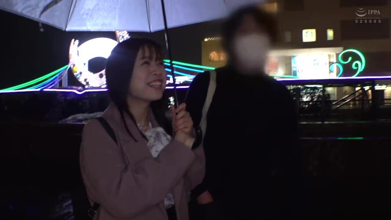 彼氏の目の前で巨乳パイパン彼女がNTR背徳乱交中出しセックス